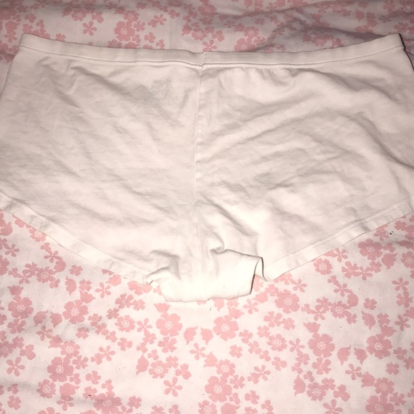 White boxers| never been touched| - Picture 2 of 2